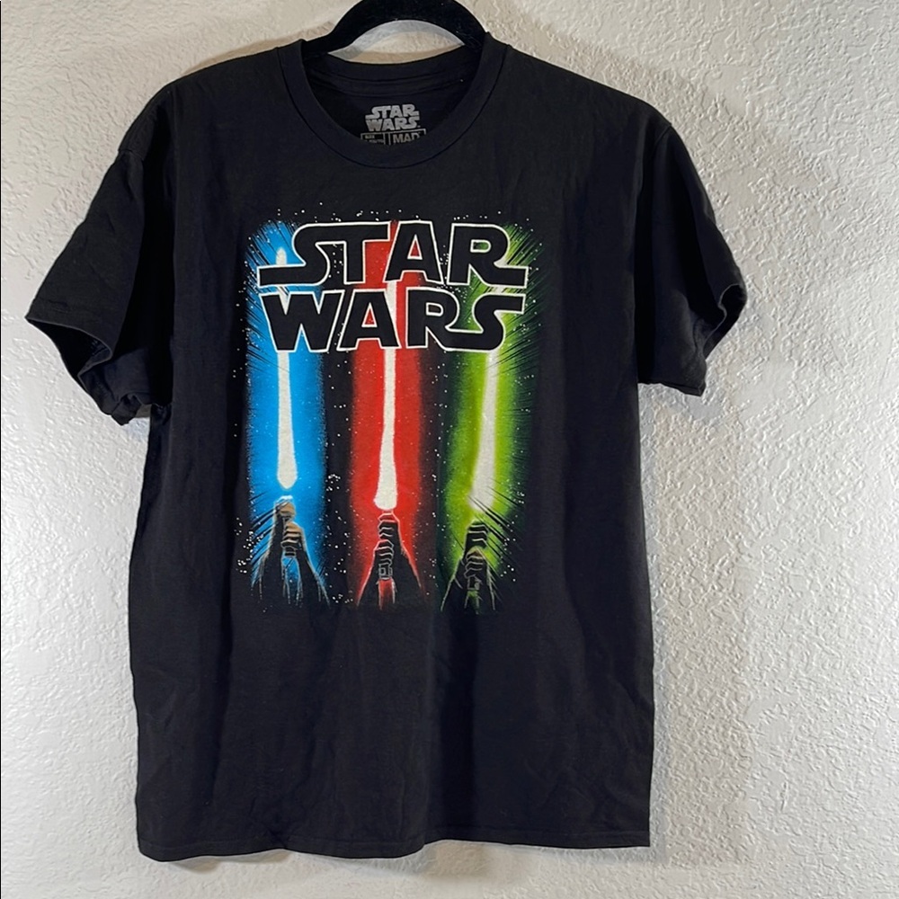 Star Wars Black T-Shirt with Lightsaber Design Short Sleeve Unisex Youth Size XL